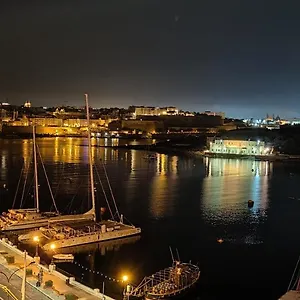 Marina Σλιέμα