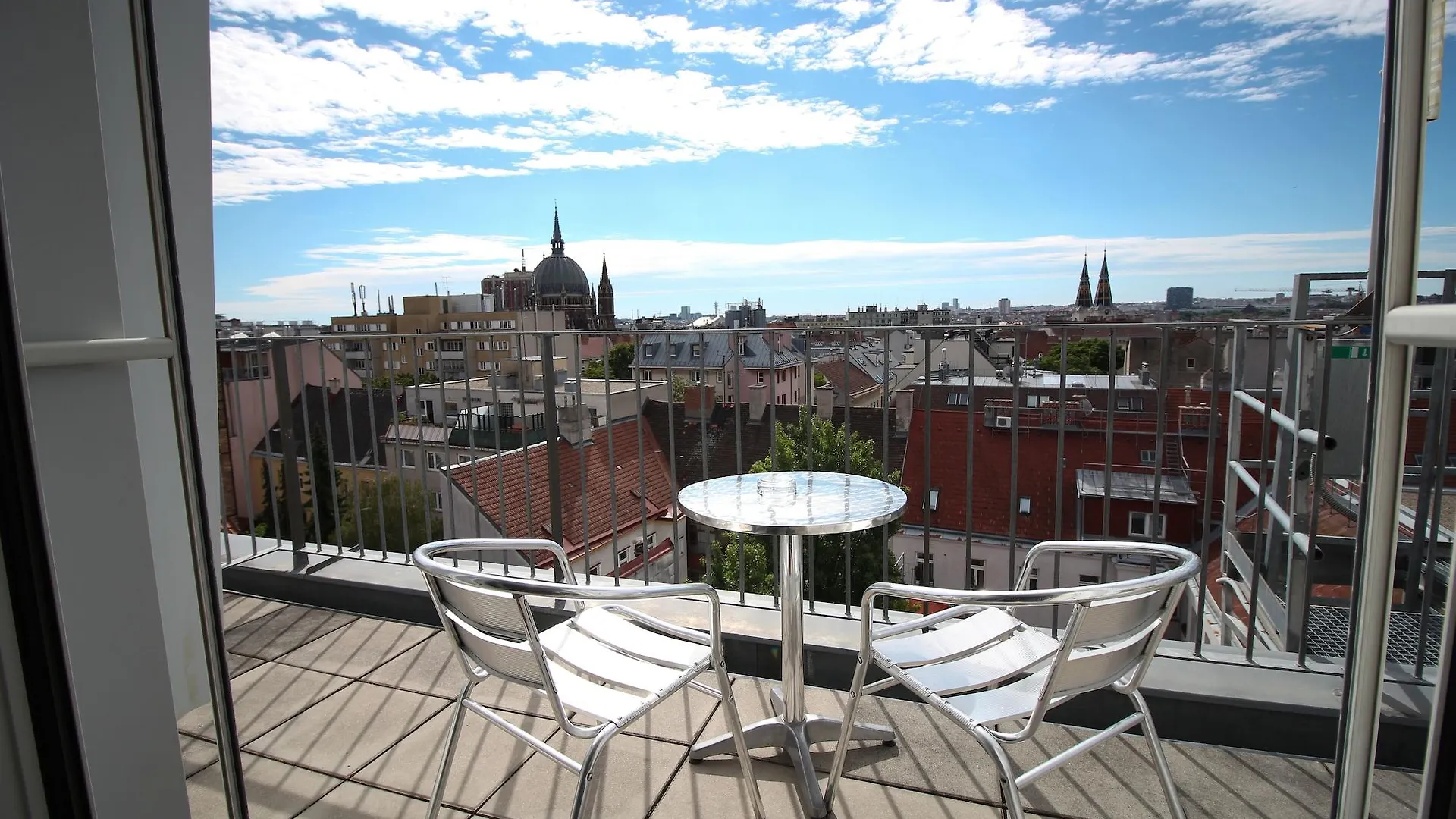 Stanys - Das Apartmenthotel Viena Hotel
