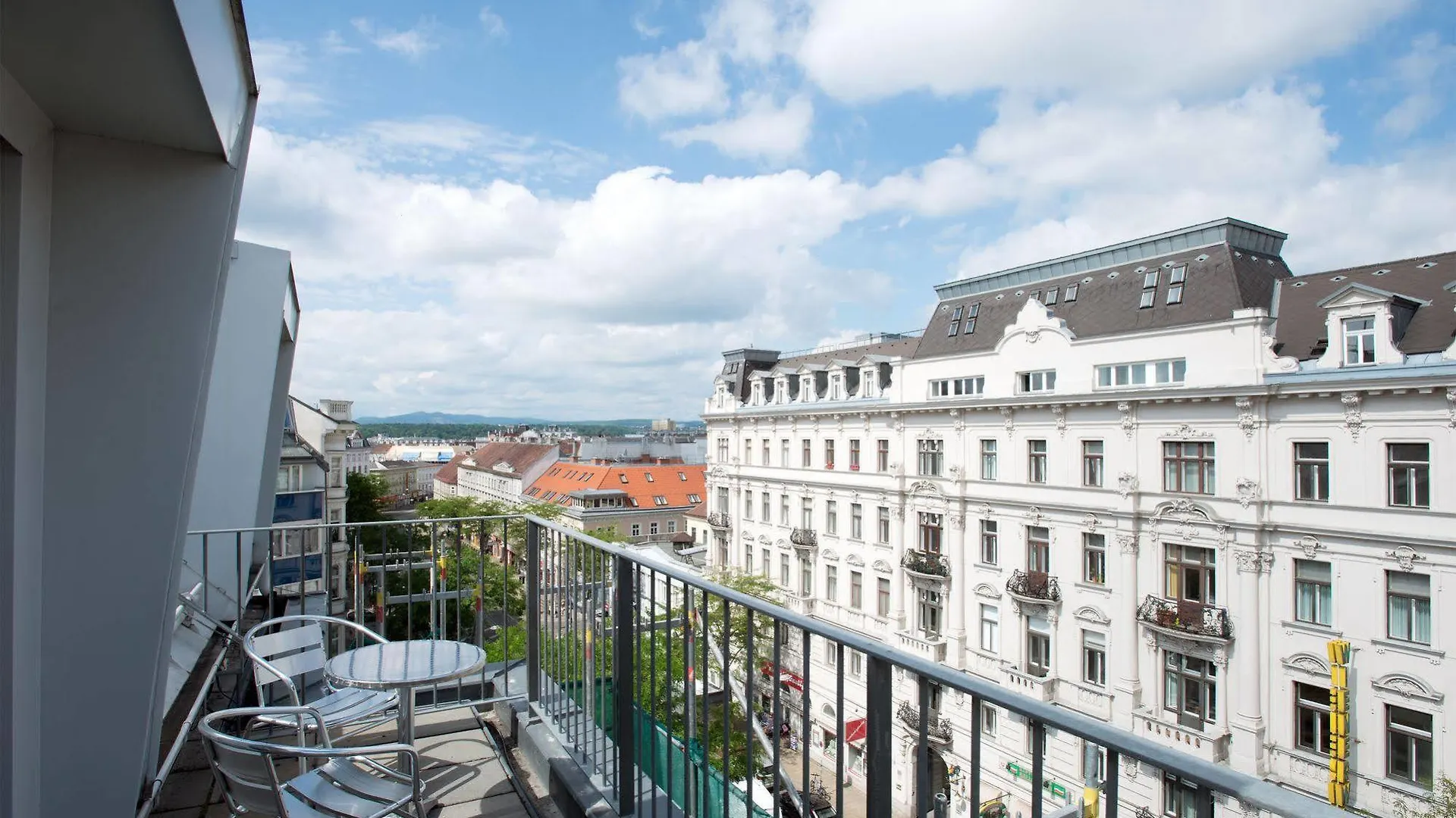 Hotel Stanys - Das Apartmenthotel Viena