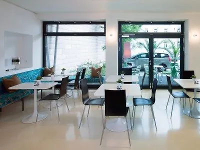 Stanys - Das Apartmenthotel Viena 3*,  Austria